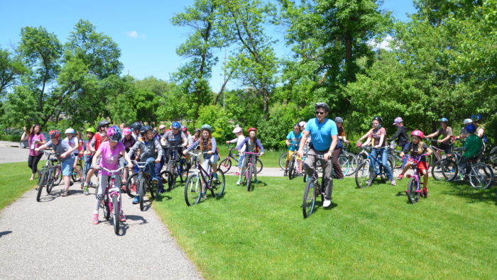 E2 students and staff go biking! DSC_3564
